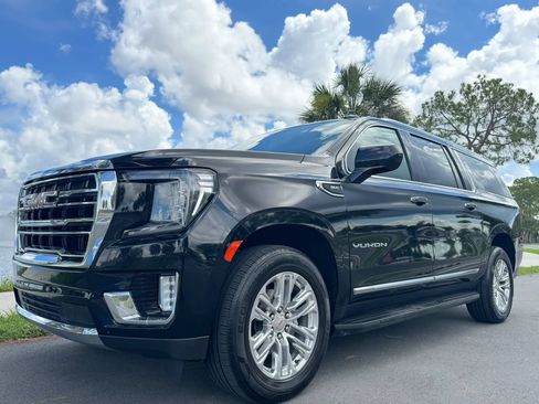 Used 2021 GMC Yukon XL SLT RWD image 3