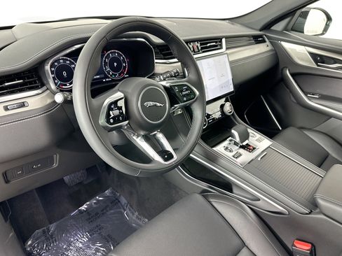 Certified 2026 Jaguar F-PACE R-Dynamic S AWD/4WD image 10