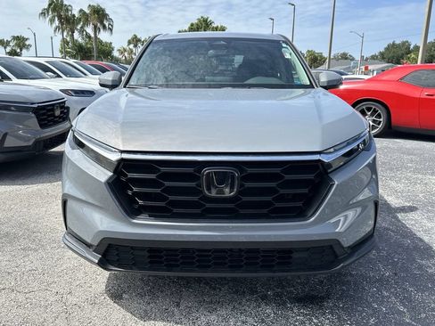 Used 2025 Honda CR-V LX image 3