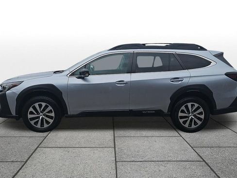 Used 2023 Subaru Outback Premium AWD/4WD image 8