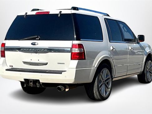 Used 2016 Ford Expedition Platinum image 5