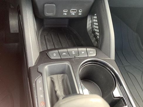 Used 2023 Chevrolet TrailBlazer LT w/ Convenience Package AWD/4WD image 11