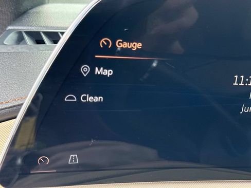 Certified 2024 Cadillac XT4 Luxury w/ Cold Weather Package FWD image 29