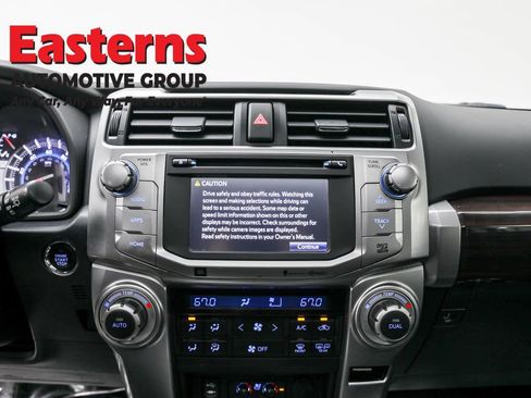 Used 2015 Toyota 4Runner Limited image 74