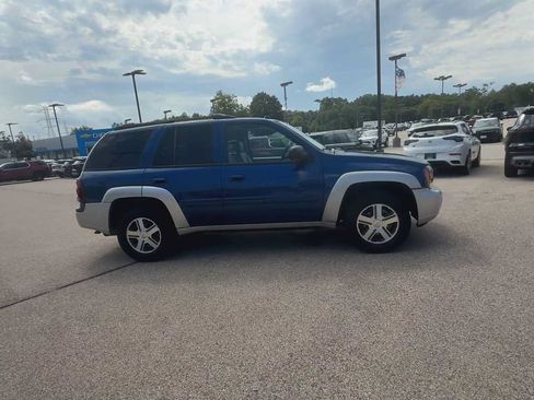 Used 2005 Chevrolet TrailBlazer LT AWD/4WD image 9