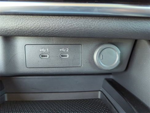 Certified 2025 Nissan Rogue S image 31