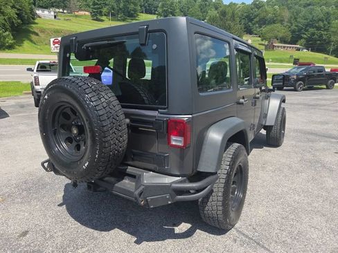 Used 2016 Jeep Wrangler Unlimited Sport AWD/4WD image 7