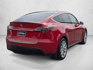 Used 2021 Tesla Model Y Long Range video 5