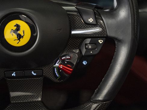 Used 2019 Ferrari Portofino image 37