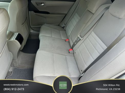 Used 2017 Toyota Camry LE image 14