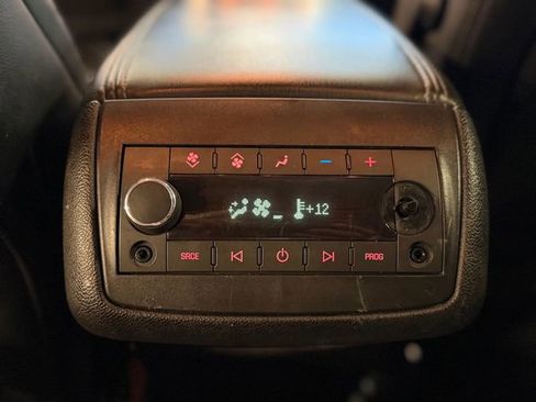 Used 2013 GMC Acadia SLT image 38