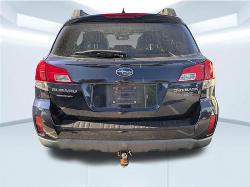 Used 2013 Subaru Outback 2.5i Limited w/ Moonroof Pkg image 3