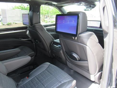 New 2026 Cadillac Escalade ESV Platinum Sport w/ LPO, ONYX Package AWD/4WD image 11