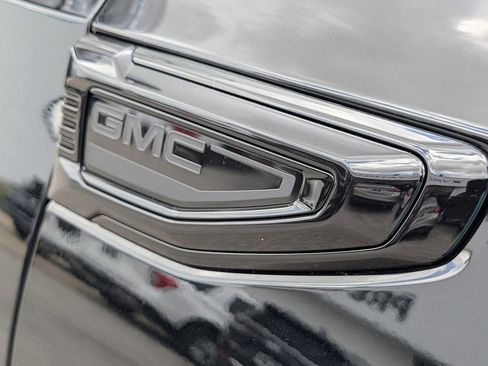 New 2026 GMC Yukon Elevation w/ Elevation Premium Package AWD/4WD image 36