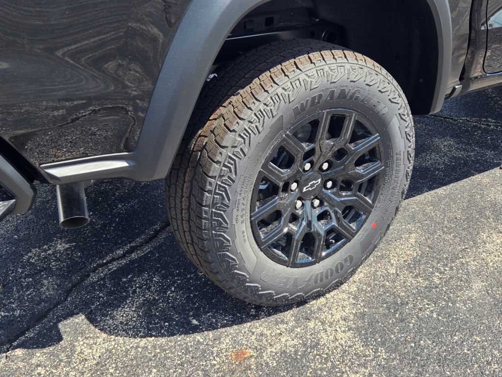 New 2026 Chevrolet Colorado Trail Boss AWD/4WD image 9