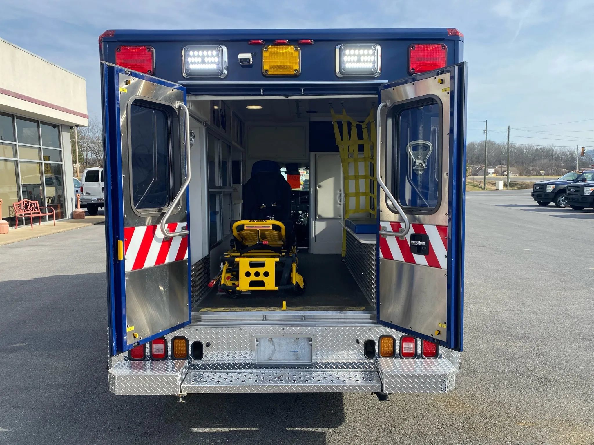 Used 2013 Chevrolet Express 3500 w/ Ambulance Package RWD image 41