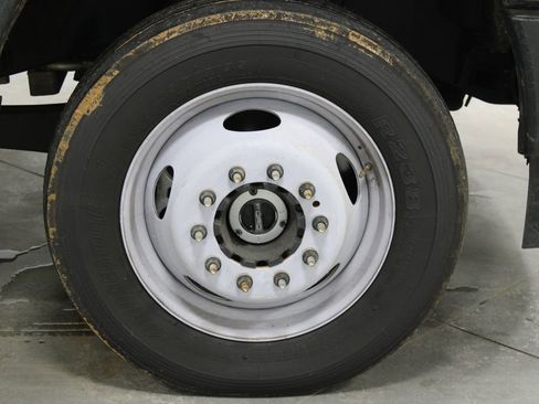 Used 2021 Ford F550 4x4 Regular Cab Super Duty image 14