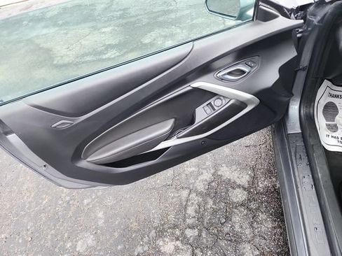 Used 2021 Chevrolet Camaro LT RWD image 10
