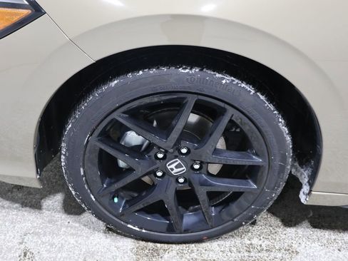 Used 2025 Honda Civic Sport image 8