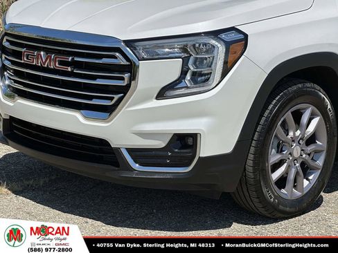 Certified 2023 GMC Terrain SLT FWD image 7