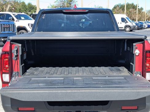 Used 2023 Honda Ridgeline Sport image 8