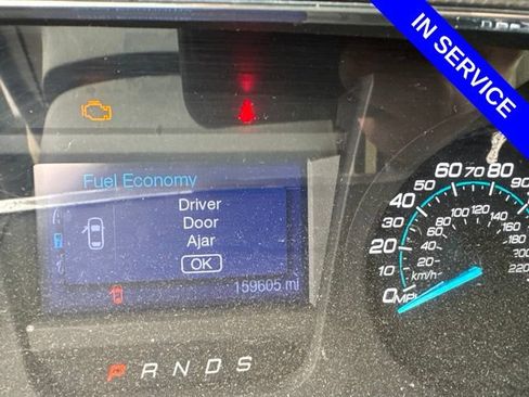 Used 2013 Ford Taurus SE FWD image 6