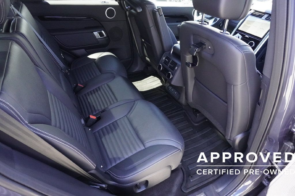 Used 2025 Land Rover Discovery S AWD/4WD image 26