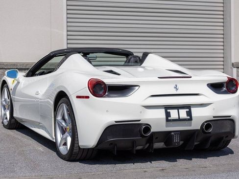 Used 2017 Ferrari 488 Spider RWD image 27