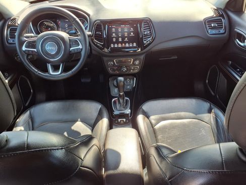 Used 2019 Jeep Compass Limited AWD/4WD image 12