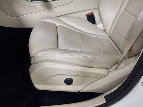 Used 2022 Mercedes-Benz GLC 300 4MATIC image 20