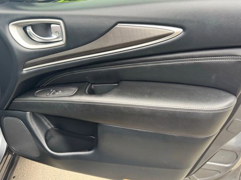 Used 2020 INFINITI QX60 Luxe w/ Essential Package image 24