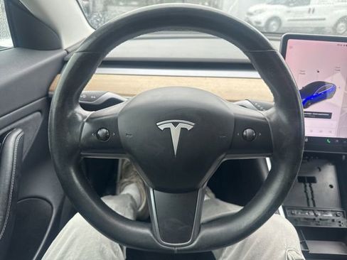 Used 2018 Tesla Model 3 Long Range image 14