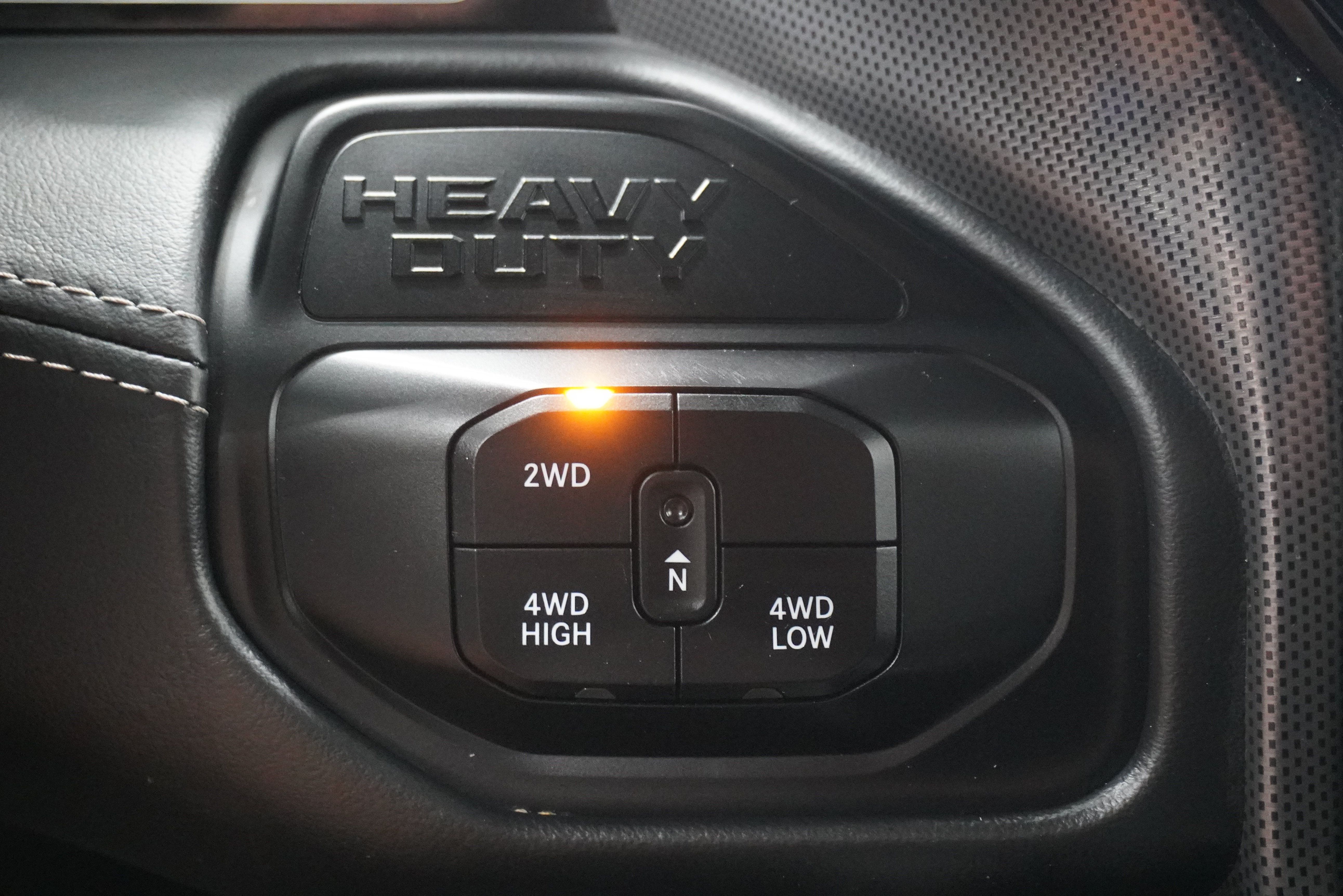 Used 2025 RAM 3500 Limited AWD/4WD image 31