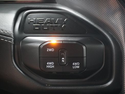 Used 2025 RAM 3500 Limited AWD/4WD image 31