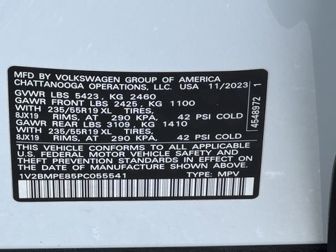 Certified 2023 Volkswagen ID.4 2WD image 37