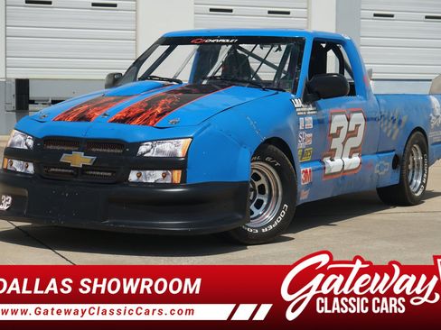 Used 1988 Chevrolet S10 Pickup 2WD Regular Cab image 1
