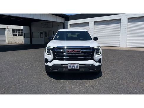 Used 2025 GMC Terrain Elevation image 6