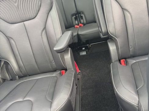 Used 2023 Hyundai Palisade Calligraphy image 29