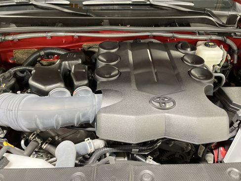 Used 2023 Toyota 4Runner Limited image 19