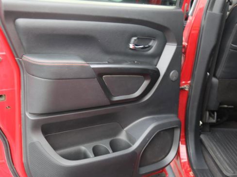 Used 2021 Nissan Titan PRO-4X w/ Pro-4x Convenience Package image 24