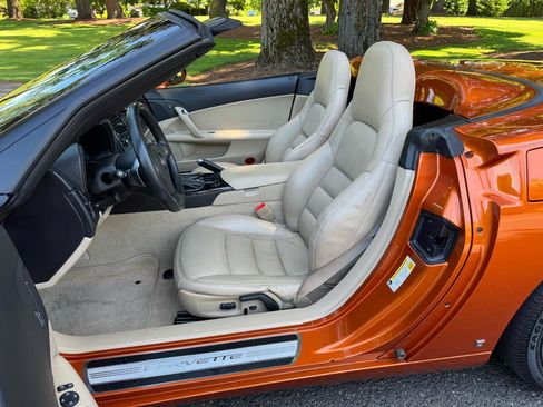 Used 2008 Chevrolet Corvette Convertible RWD image 19
