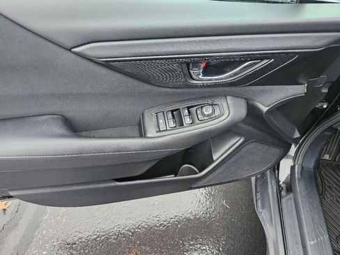 Used 2023 Subaru Outback Premium image 31