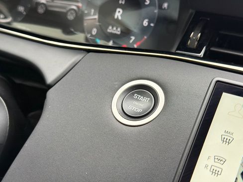 Used 2024 Land Rover Range Rover Evoque Dynamic SE image 30