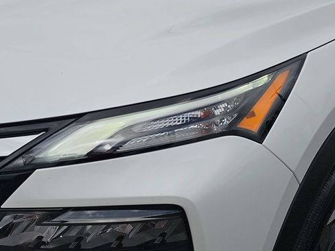Used 2026 Nissan Rogue SV FWD image 30