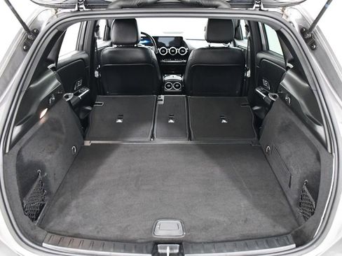 Certified 2022 Mercedes-Benz GLA 250 4MATIC image 23