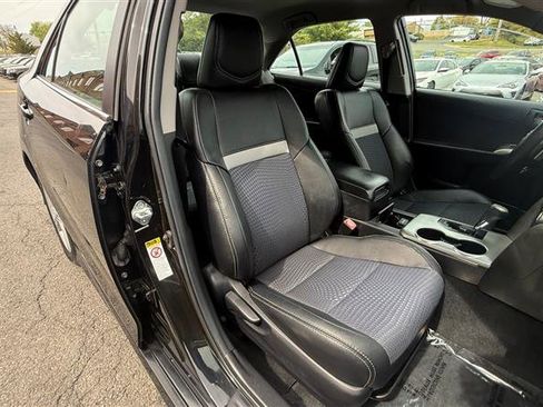 Used 2012 Toyota Camry SE image 11