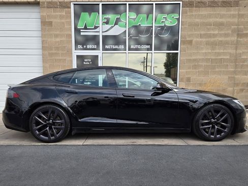Used 2021 Tesla Model S Plaid image 6