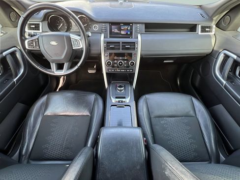 Used 2019 Land Rover Discovery Sport SE AWD/4WD image 11