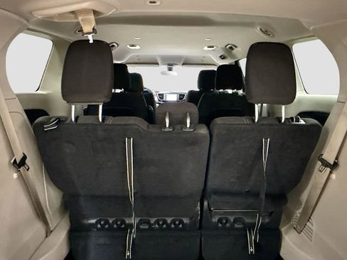Used 2022 Chrysler Voyager LX FWD image 26