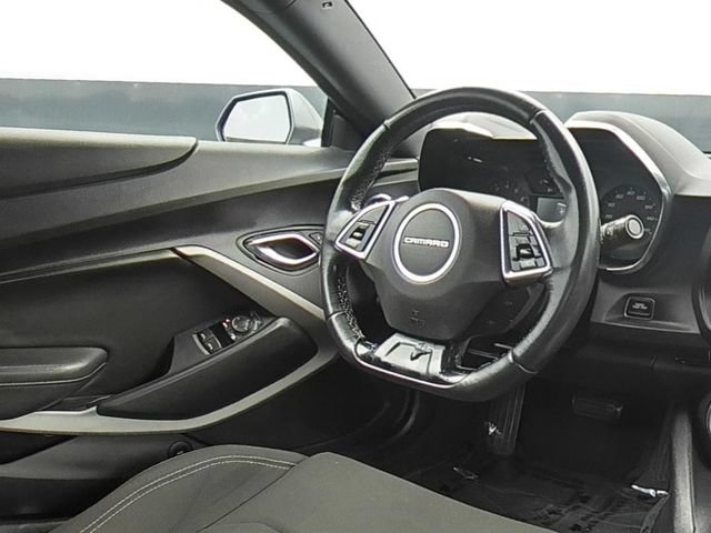 Used 2020 Chevrolet Camaro LT RWD image 17